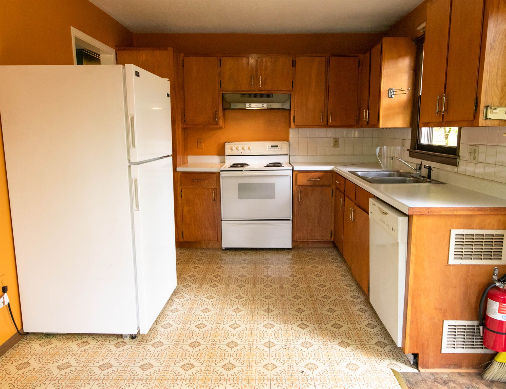 84 Dillon Road Plymouth, VT 05149 - Photo 6 of 31 Gallery Image 6