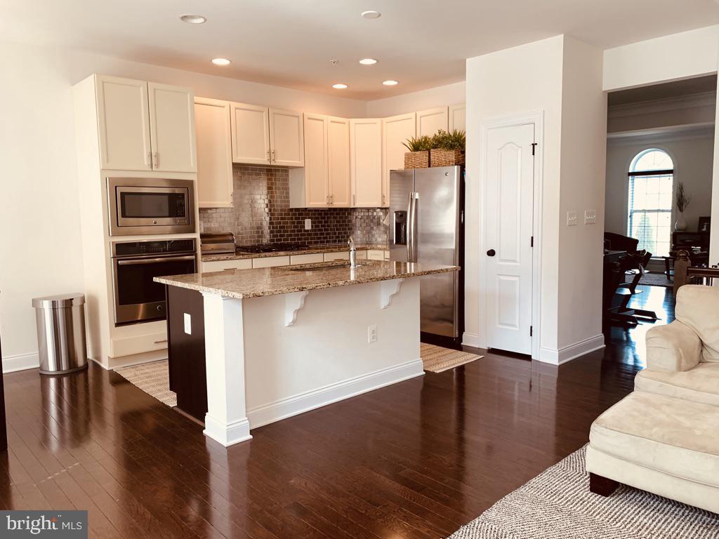 7660 Elmcrest Road Hanover, MD 21076 - Photo 12 of 56 Open Kitchen