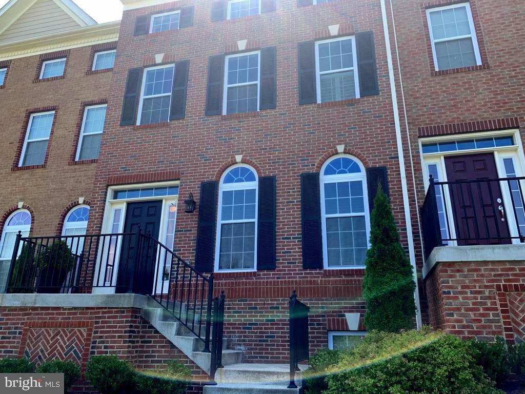 7660 Elmcrest Road Hanover, MD 21076 - Photo 3 of 56