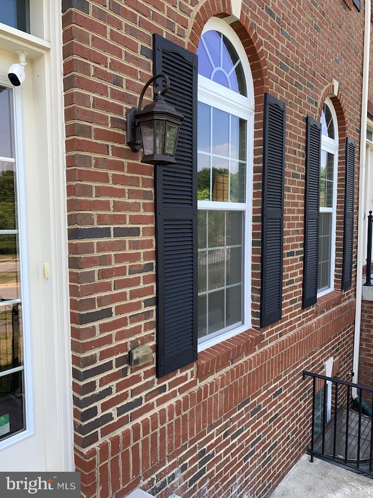 7660 Elmcrest Road Hanover, MD 21076 - Photo 4 of 56
