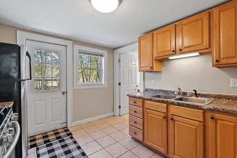 $825,000 | 15-17 Stirling Street, Andover, MA 01810