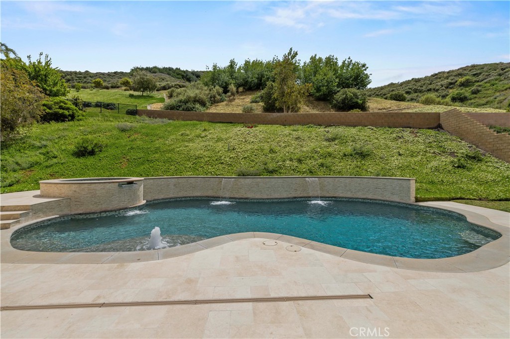 24949 Old Stone Way Stevenson Ranch, CA 91381 - Photo 77 of 111