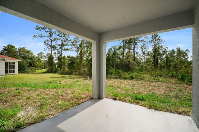 a view of a yard with an outdoor view