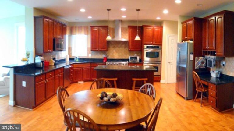 10832 Catron Road Perry Hall, MD 21128 - Photo 17 of 23 Kitchen