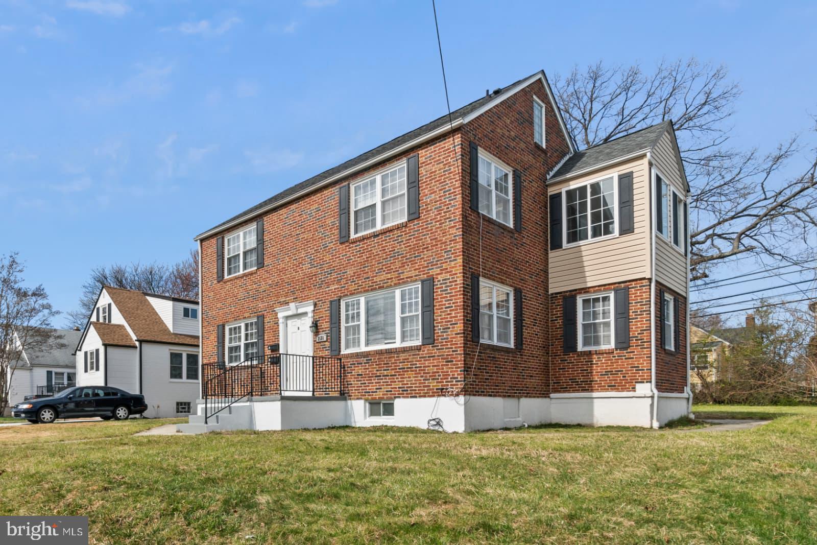 2528 Wendover Road, Unit B Baltimore, MD 21234 - Photo 3 of 22 Charming brick home with modern flair.