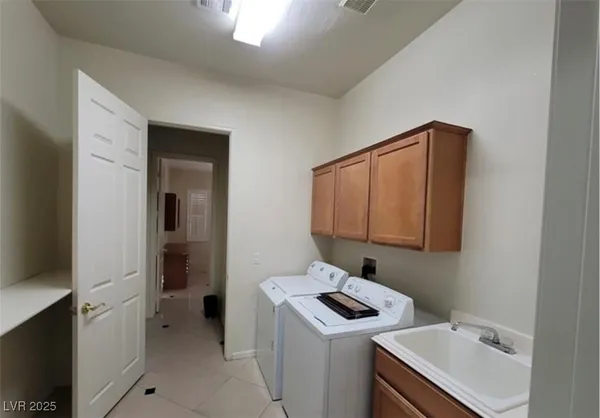 $1,199,900 | 7728 Villa De La Paz Avenue, Las Vegas, NV 89131