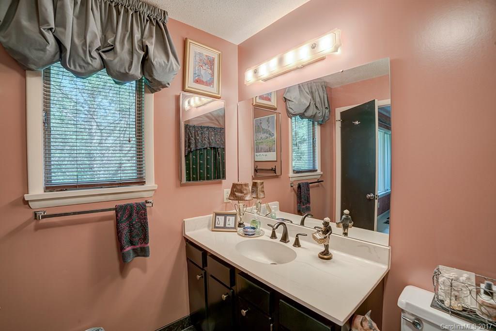 828 Hooper Creek Road, Unit 22 Tryon, NC 28782 - Photo 18 of 23 Gallery Image 18