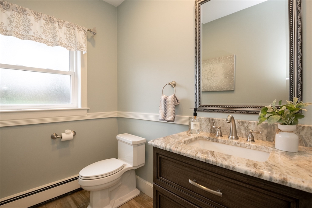 12 Ledgewood Road Saugus, MA 01906 - Photo 18 of 42