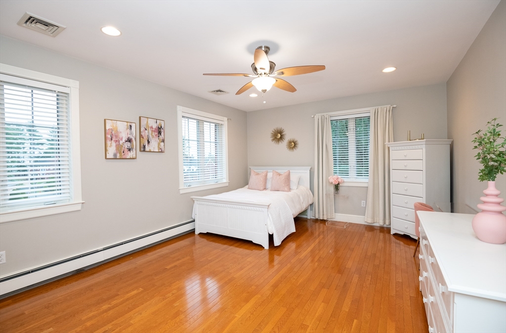 12 Ledgewood Road Saugus, MA 01906 - Photo 24 of 42