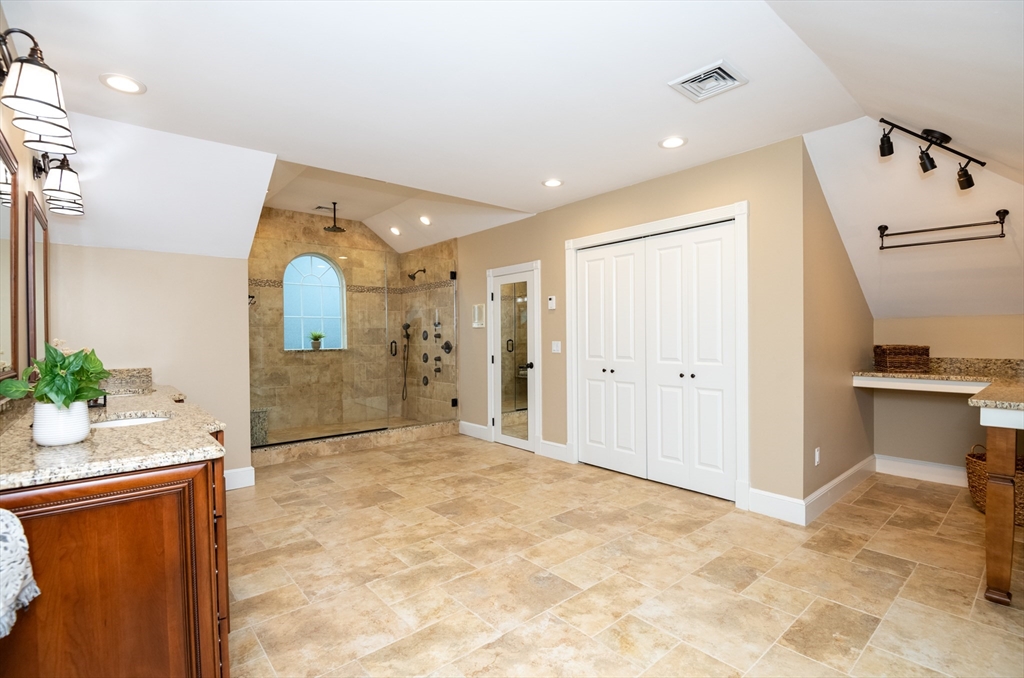 12 Ledgewood Road Saugus, MA 01906 - Photo 32 of 42