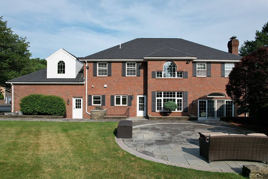 12 Ledgewood Road Saugus, MA 01906 - Photo 38 of 42