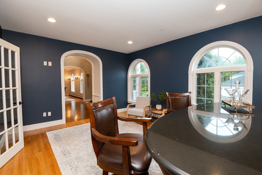 12 Ledgewood Road Saugus, MA 01906 - Photo 5 of 42