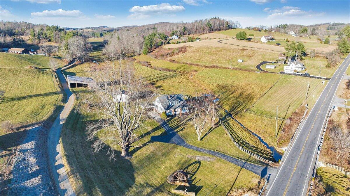 6629 Floyd Highway North Check, VA 24072 - Photo 105 of 147 20-DJI_20251117155244_0044_D_MIB