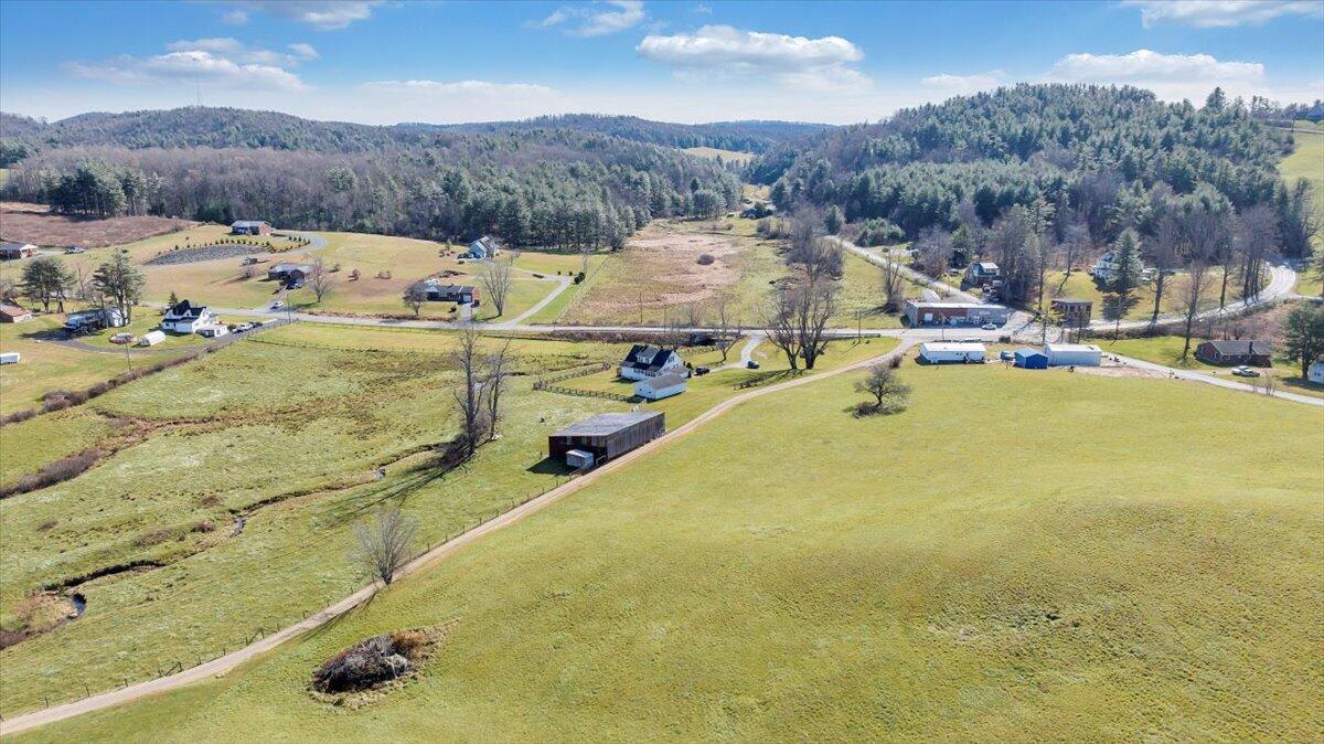 6629 Floyd Highway North Check, VA 24072 - Photo 108 of 147 080-DJI_20251113113731_0002_D_MIB