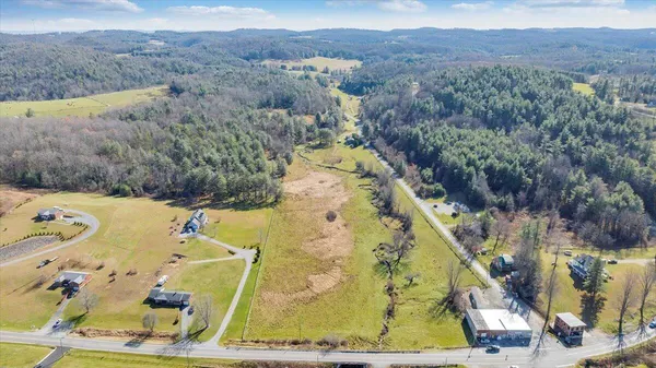 $500,000 | 6629 Floyd Highway North, Check, VA 24072