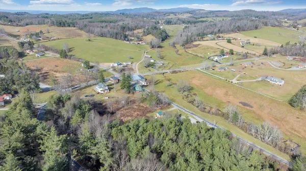 $500,000 | 6629 Floyd Highway North, Check, VA 24072