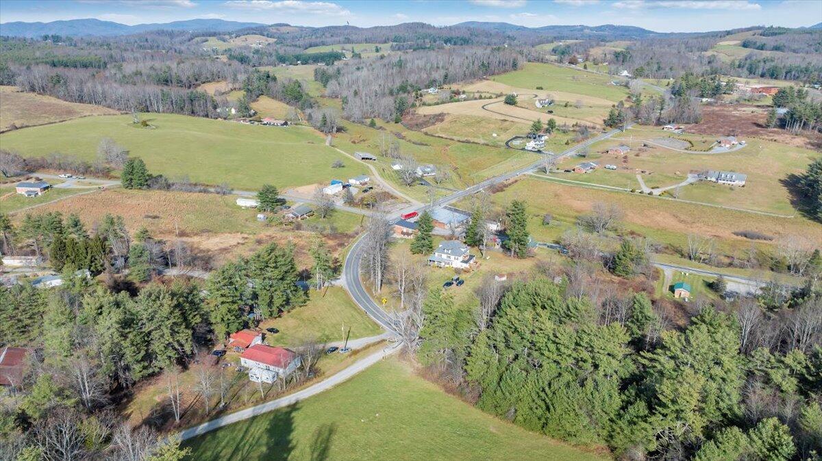 6629 Floyd Highway North Check, VA 24072 - Photo 124 of 147 096-DJI_20251113132153_0035_D_MIB