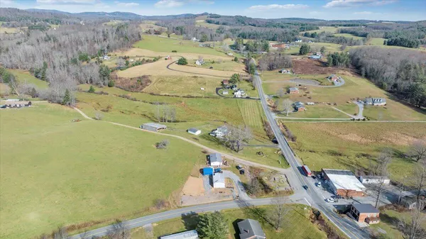$500,000 | 6629 Floyd Highway North, Check, VA 24072