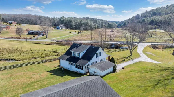 $500,000 | 6629 Floyd Highway North, Check, VA 24072
