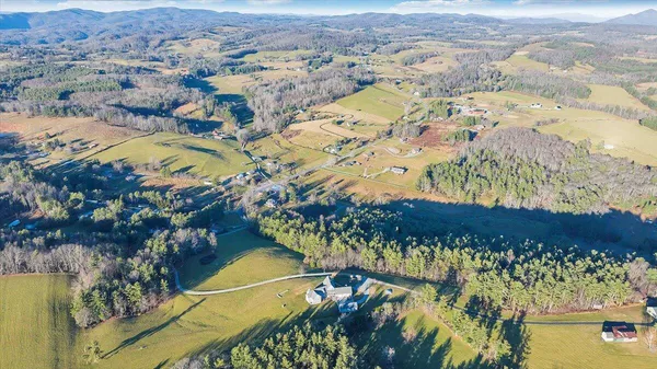 $500,000 | 6629 Floyd Highway North, Check, VA 24072