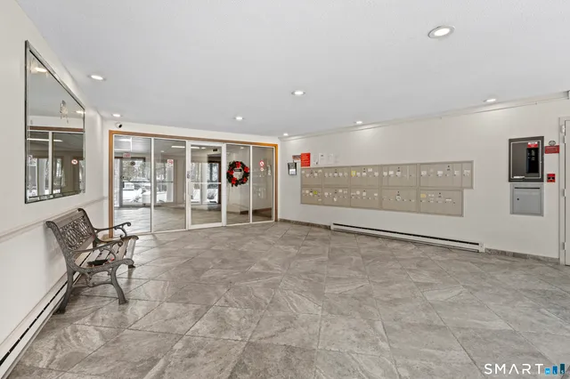 $139,000 | 421 Tolland Street, Unit 208, East Hartford, CT 06108