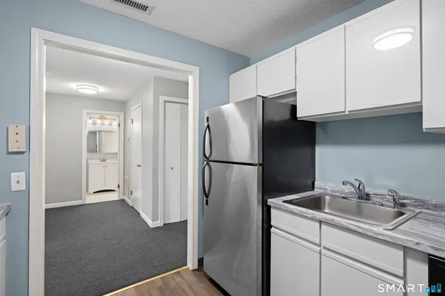 $139,000 | 421 Tolland Street, Unit 208, East Hartford, CT 06108