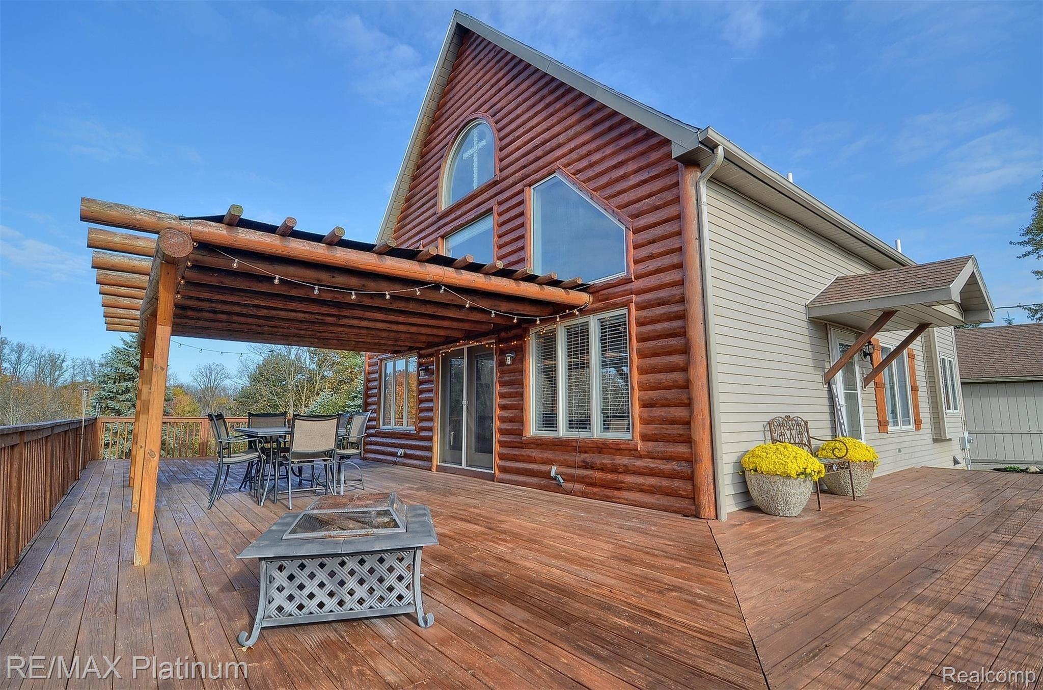 11198 Rolston Road Byron, MI 48418 - Photo 1 of 36 33-Deck 3rd View.jpg