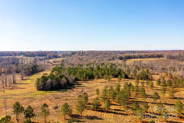 $975,000 | 2200 Oweda Drive, Conover, NC 28613