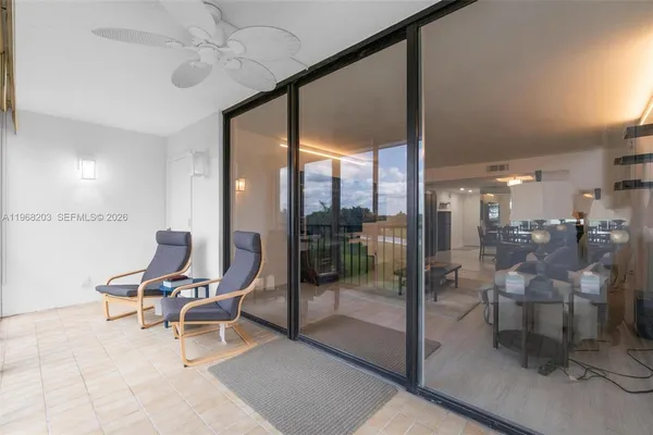 $2,500 | 16300 Golf Club Road, Unit 401, Weston, FL 33326