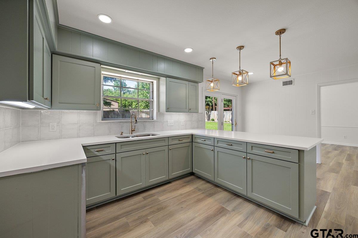 199 Plum Street Rusk, TX 75785 - Photo 7 of 32