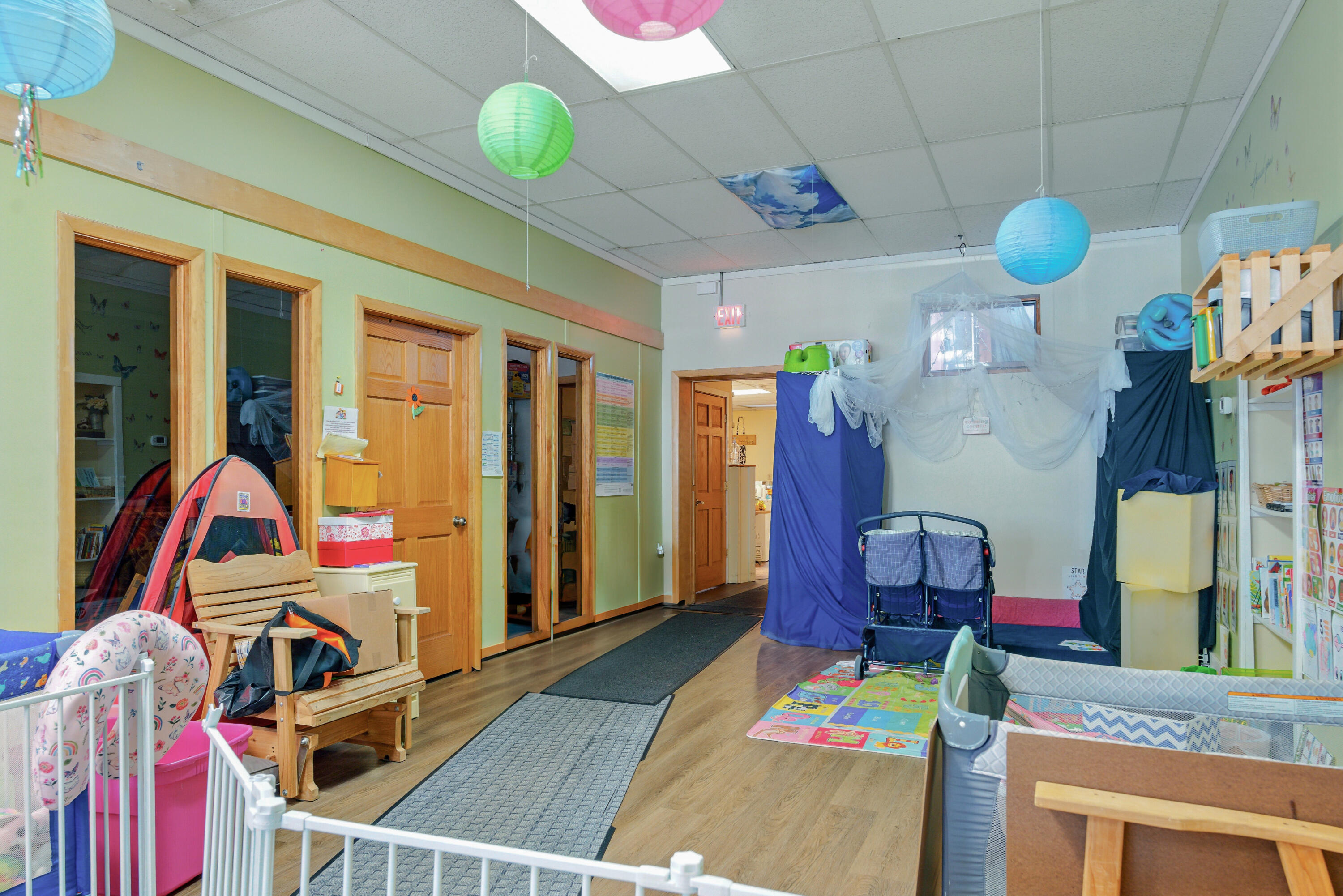 1711 George Street La Crosse, WI 54603 - Photo 17 of 37 Upstairs Unit