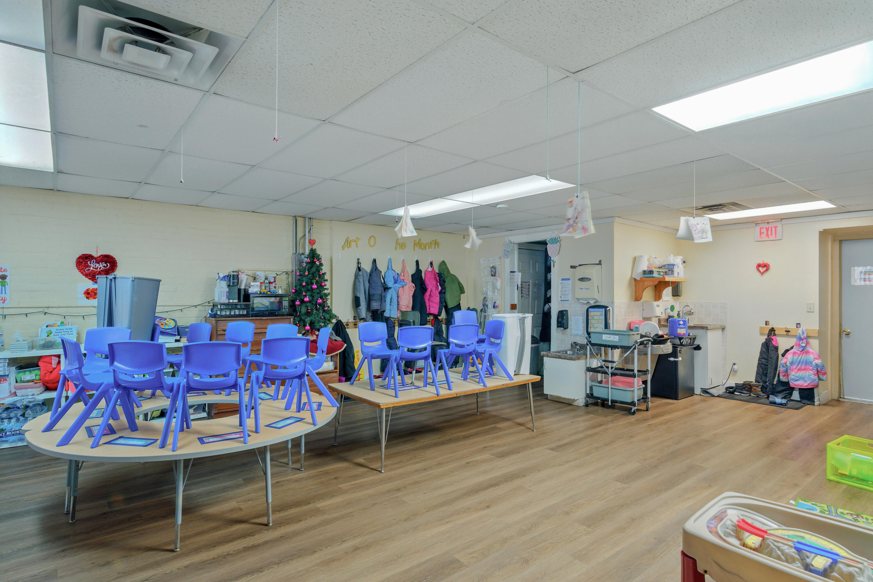 1711 George Street La Crosse, WI 54603 - Photo 20 of 37 Upstairs Unit