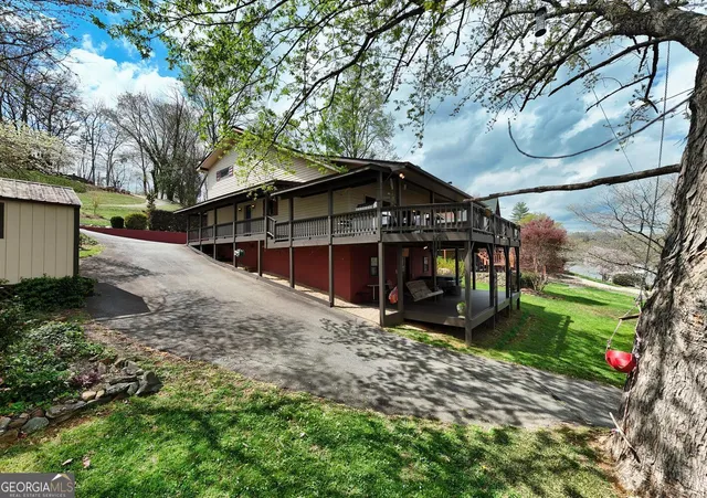 a view of a lake with houses