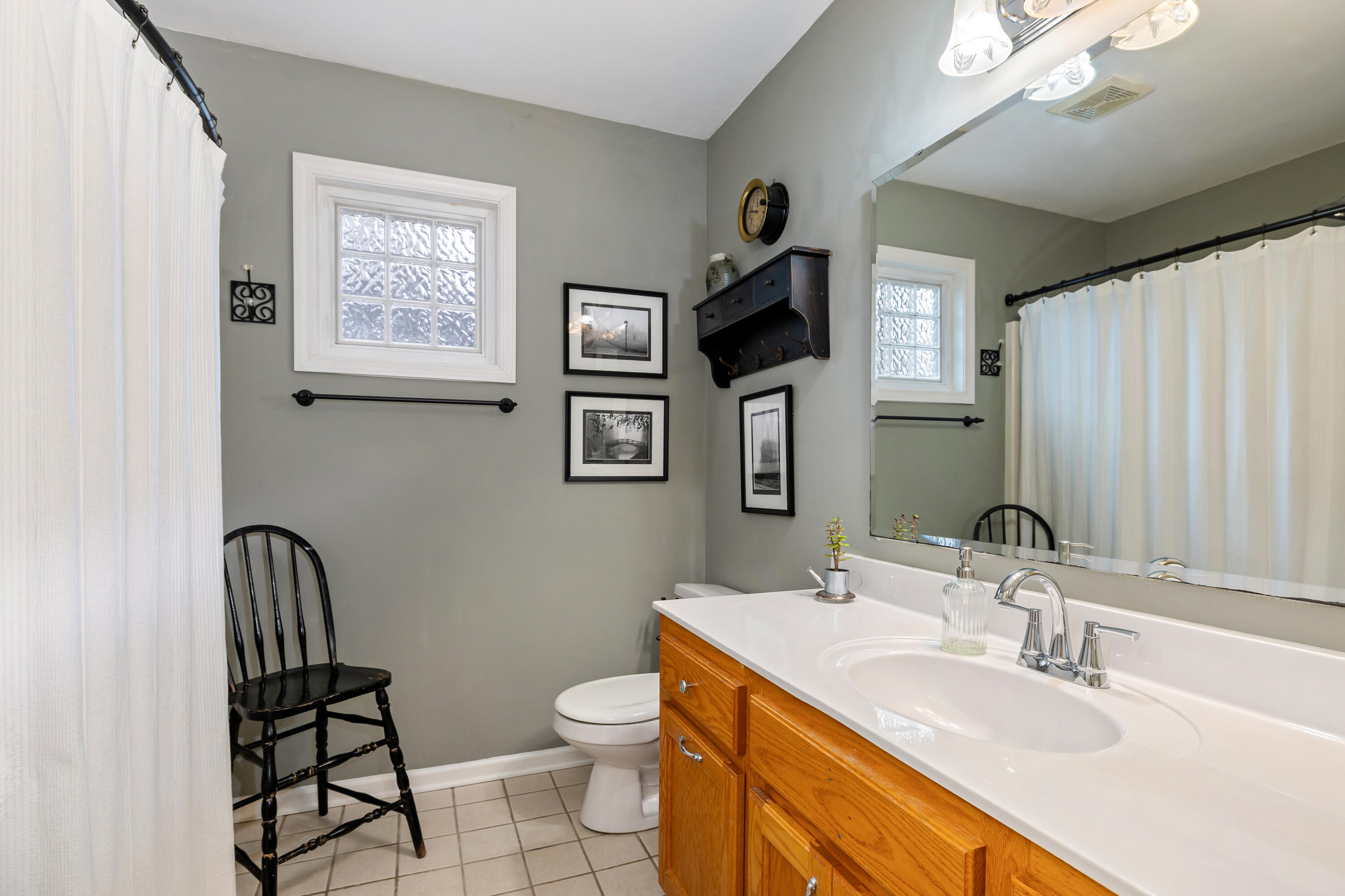 770 Torrey Pines Drive Sumter, SC 29150 - Photo 20 of 34 Guest bath