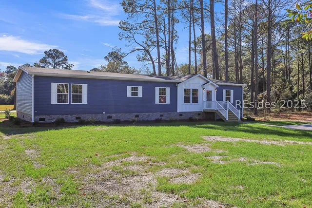$525,000 | 15 Vine Street, Bluffton, SC 29910