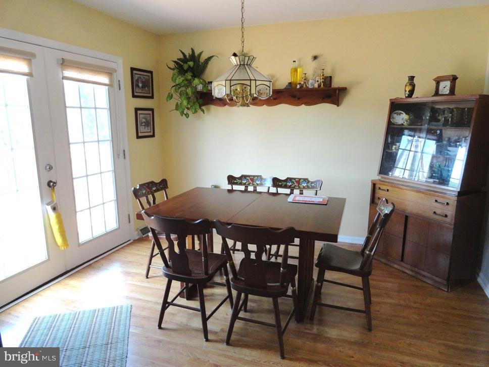14 Barnhill Road Denver, PA 17517 - Photo 3 of 13 Gallery Image 3