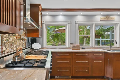 $2,218,000 | 4 Burr Farms Road, Westport, CT 06880