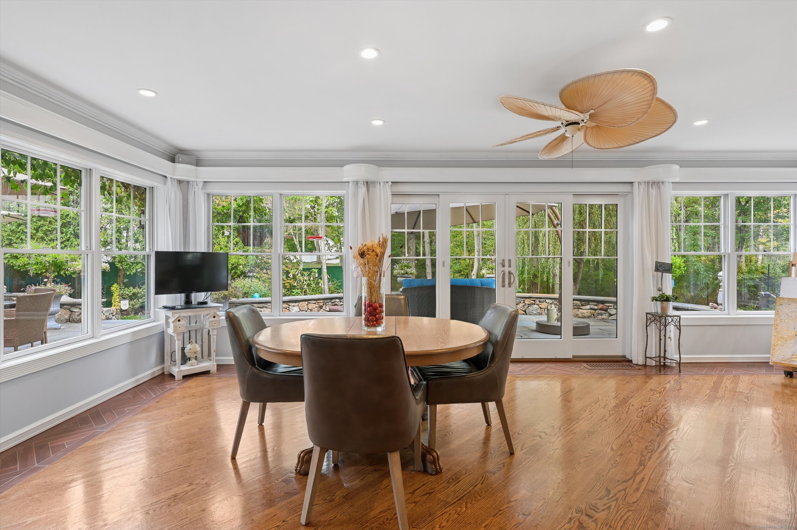 4 Burr Farms Road Westport, CT 06880 - Photo 14 of 40