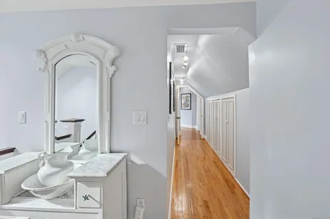 $2,218,000 | 4 Burr Farms Road, Westport, CT 06880