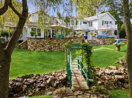 $2,218,000 | 4 Burr Farms Road, Westport, CT 06880