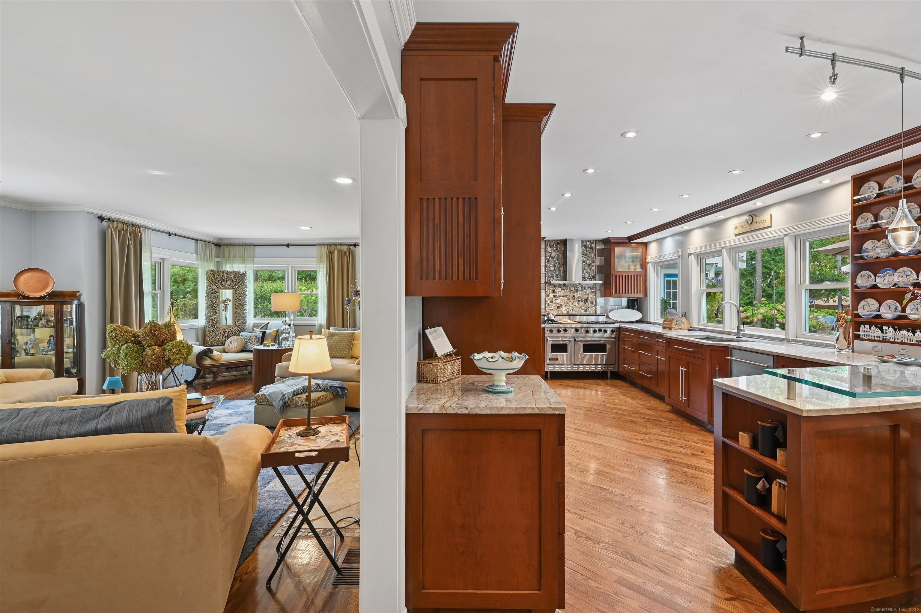 4 Burr Farms Road Westport, CT 06880 - Photo 9 of 40