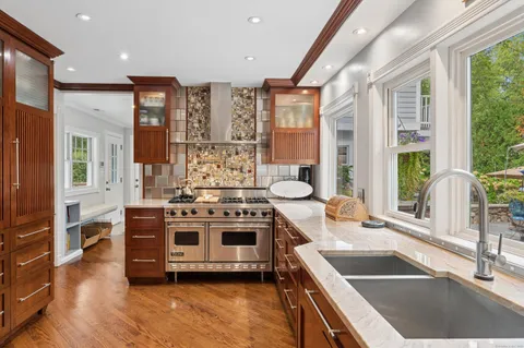 $2,218,000 | 4 Burr Farms Road, Westport, CT 06880