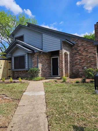 $1,950 | 863 Valleybrooke Drive, Arlington, TX 76001