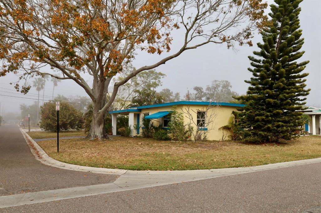 200 10th Avenue North Indian Rocks Beach, FL 33785 - Photo 2 of 15 a view of a outdoor space