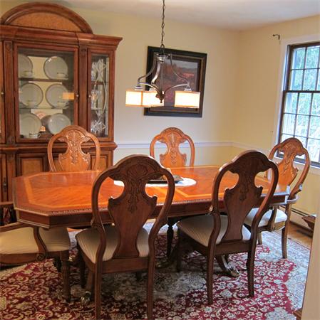 24 Stinson Road Andover, MA 01810 - Photo 7 of 22 a dining room with furniture and window