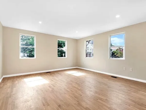 $9,750 | 139 River Street, Unit 139, Cambridge, MA 02139