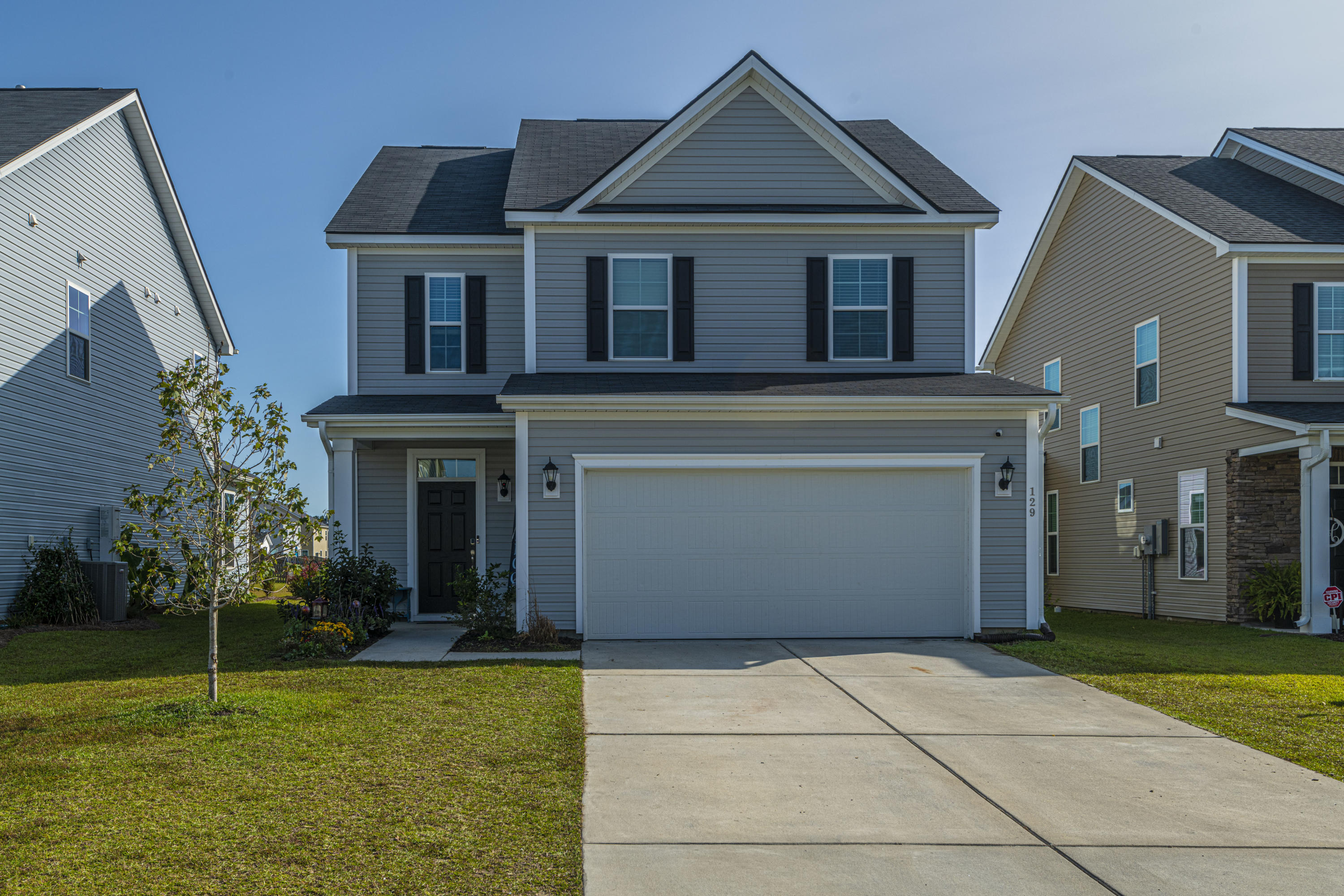 129 Oyama Road Summerville, SC 29486 - Photo 1 of 33 DSC_2855