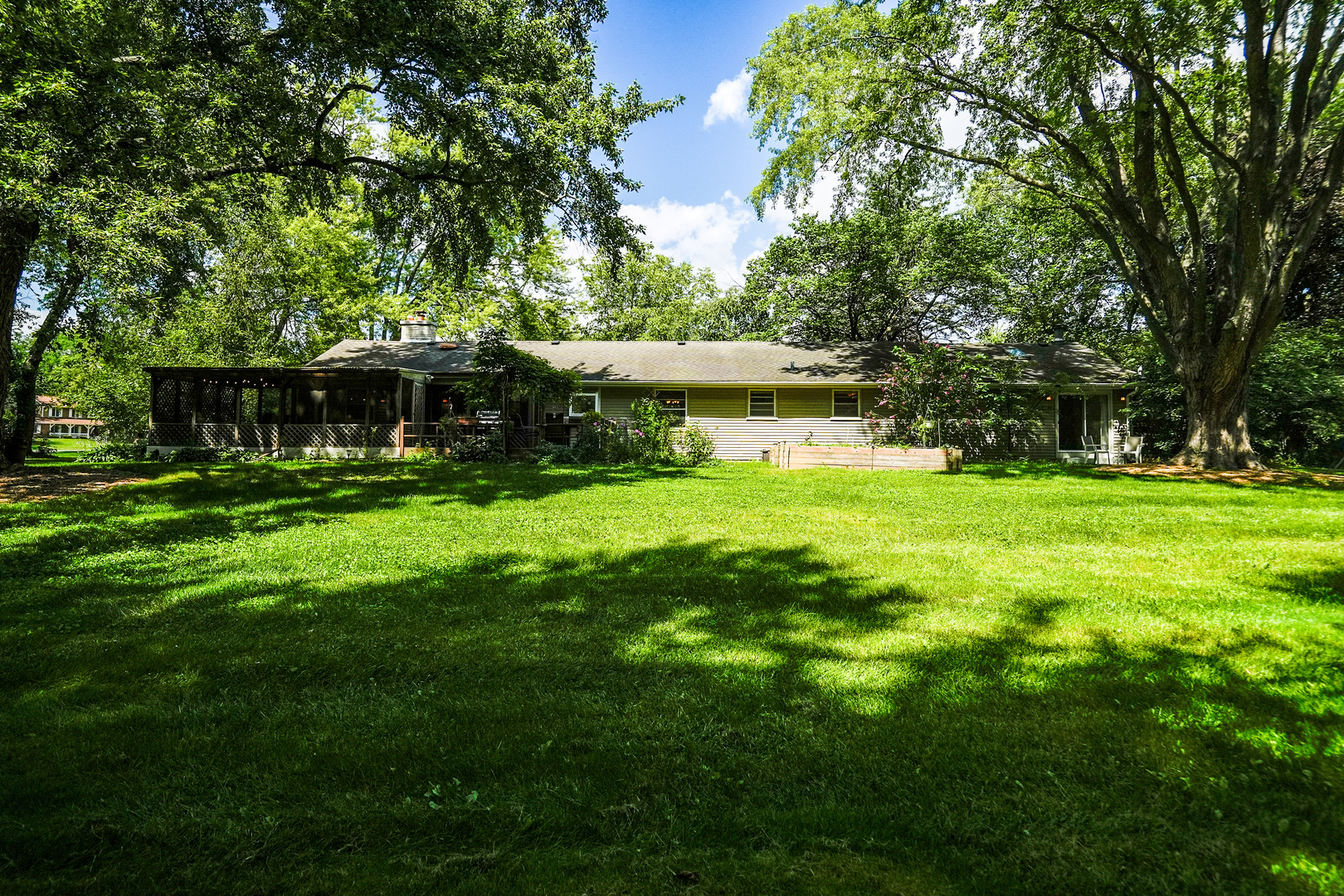 16 Falkirk Road Hawthorn Woods, IL 60047 - Photo 47 of 51 Gallery Image 47