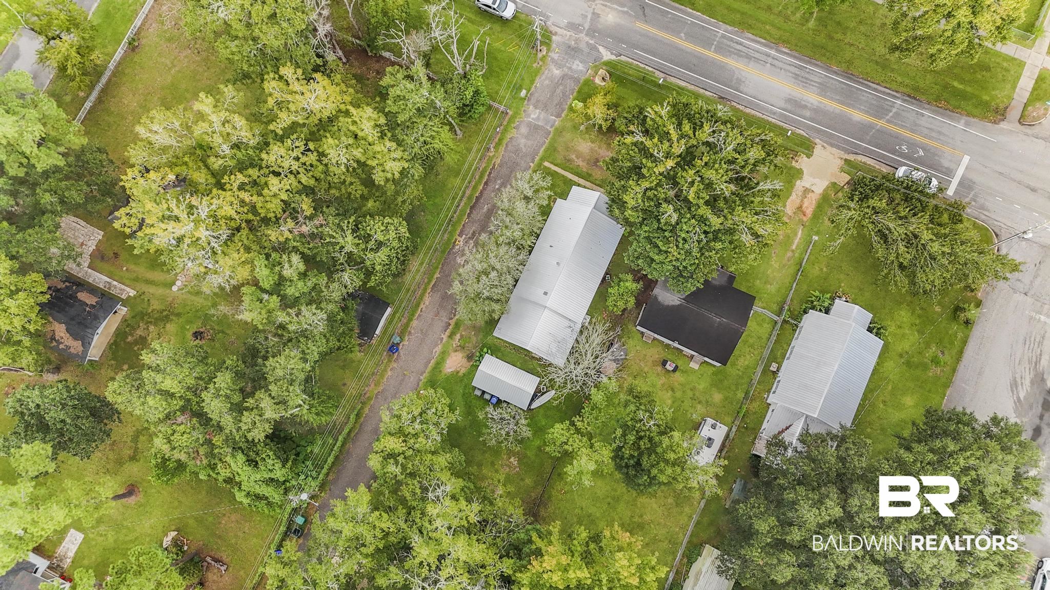 405 North Pine Street Foley, AL 36535 - Photo 14 of 33 Drone / aerial view