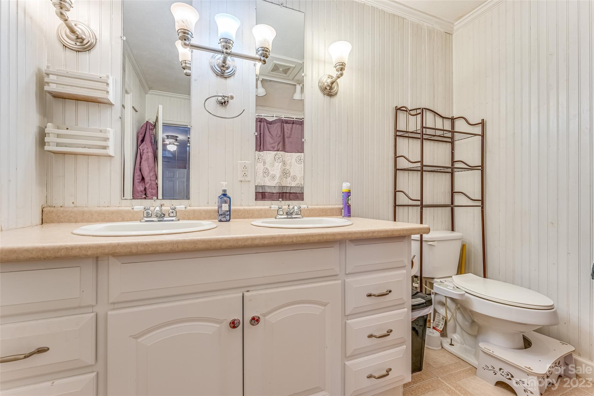 183 Wiggins Road Candler, NC 28715 - Photo 25 of 48 Gallery Image 25